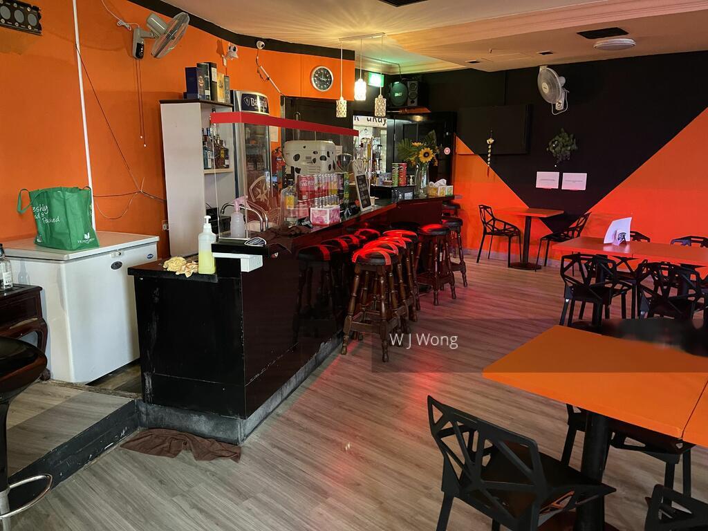 Lucky Plaza (D9), Shop House For Rent 95853381